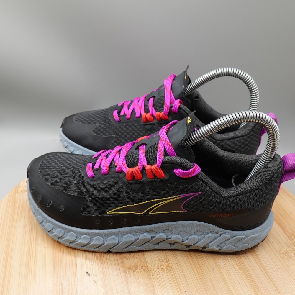 Altra Shoes Womens 6 Black Outroad Trail Run Outdoor Athletic AL0A7R72241 Flaw